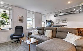 Lovely 2-Bedroom Unit In Springfield